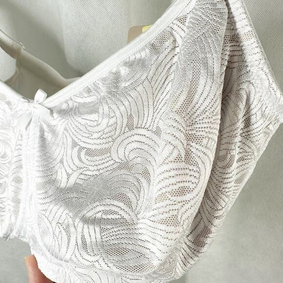 Amoena Helena 44025 Soft Cup Mastectomy Wireless Bra Size 40DD White Nude - Picture 8 of 9